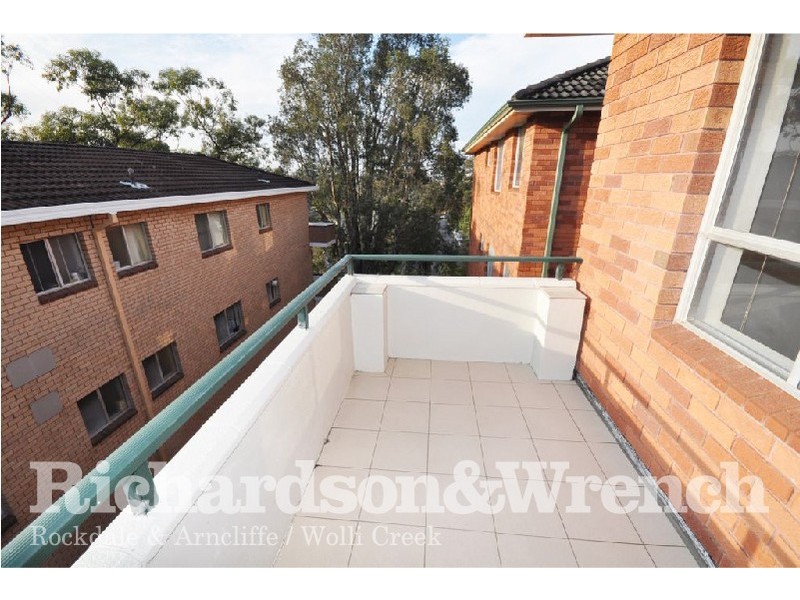 12/3 Short Street, Carlton NSW 2218