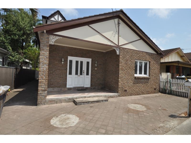 41 Innesdale Road, Arncliffe NSW 2205