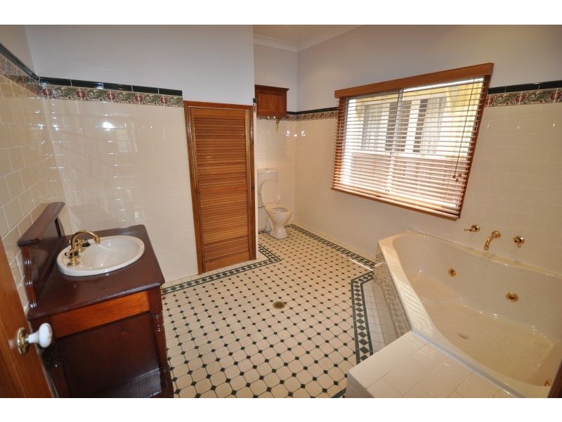 41 Innesdale Road, Arncliffe NSW 2205