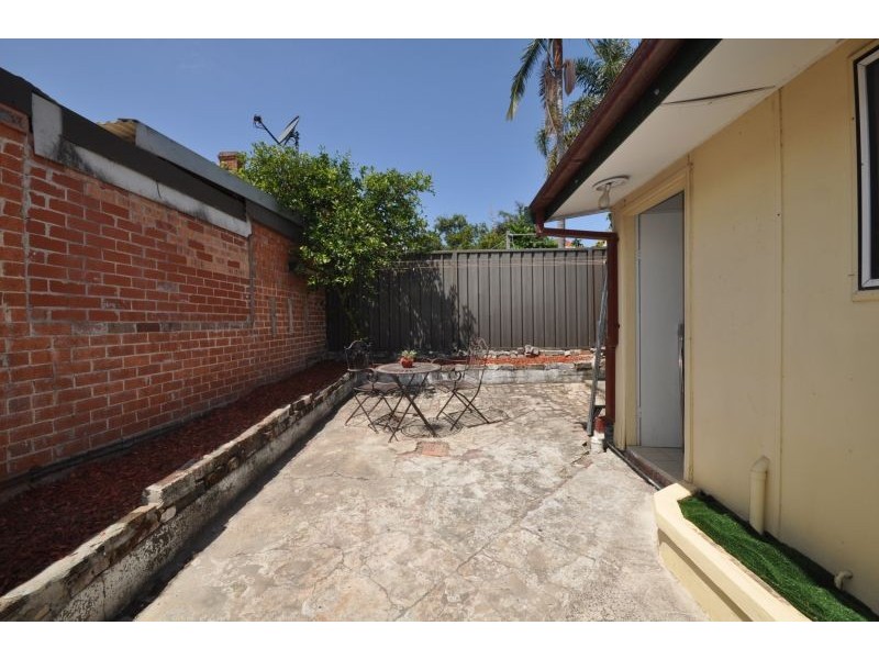 22 Wollongong Road, Arncliffe NSW 2205