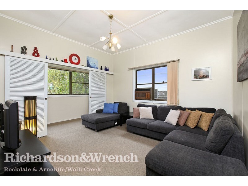 11 Innesdale Road, Wolli Creek NSW 2205