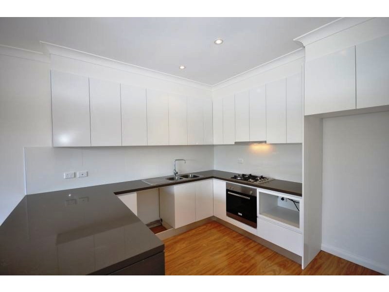 V2/193-195 Forest Road, Arncliffe NSW 2205