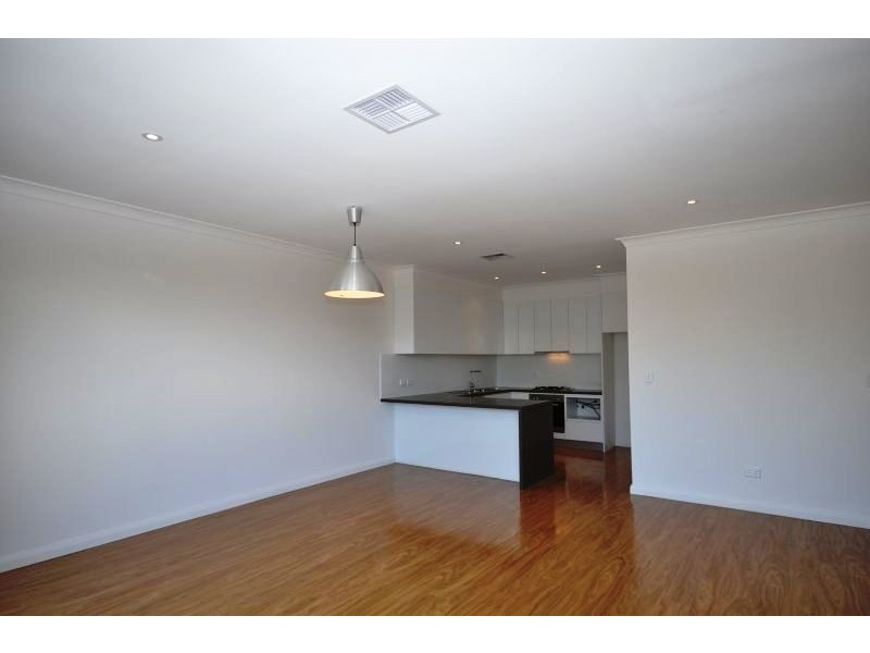 V2/193-195 Forest Road, Arncliffe NSW 2205