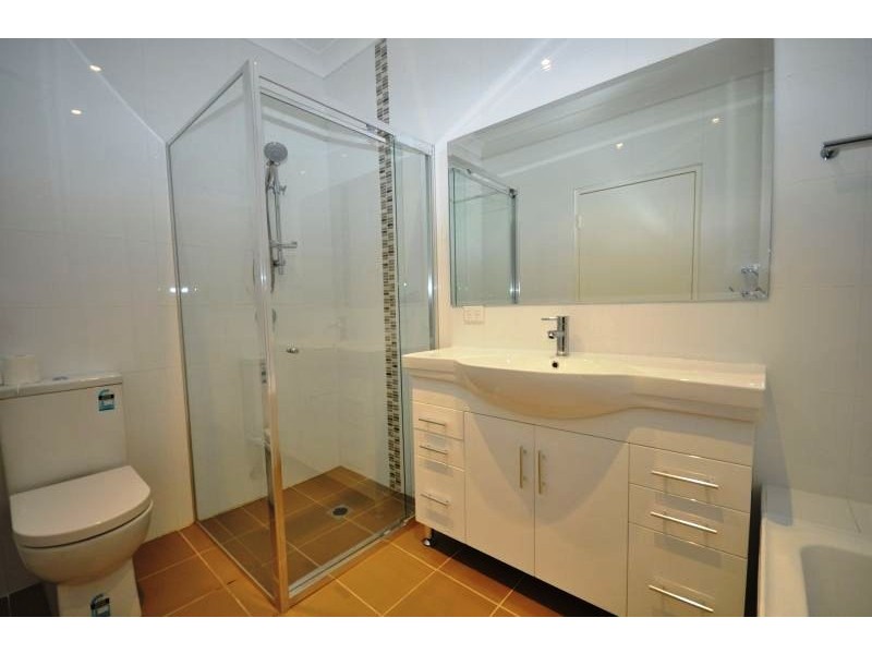 V2/193-195 Forest Road, Arncliffe NSW 2205