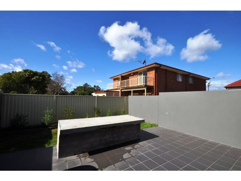 V2/193-195 Forest Road, Arncliffe NSW 2205