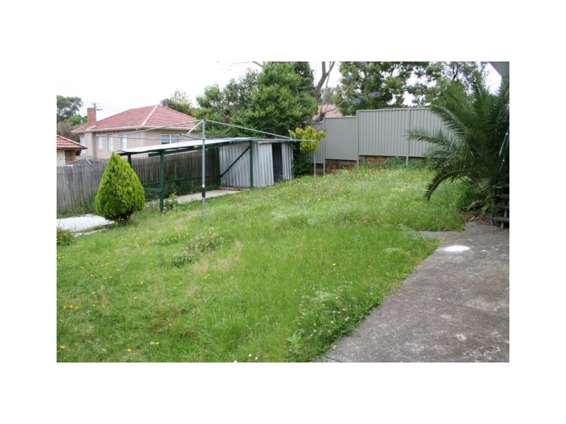 10 Junee Crescent, Kingsgrove NSW 2208