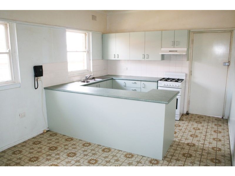 19 Low Street, Hurstville NSW 2220