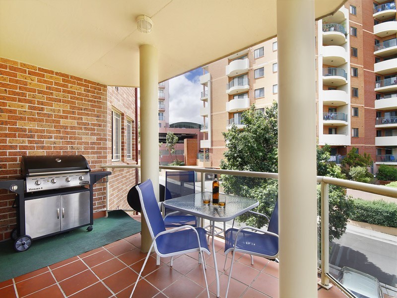 2D/38 Woniora Road, Hurstville NSW 2220