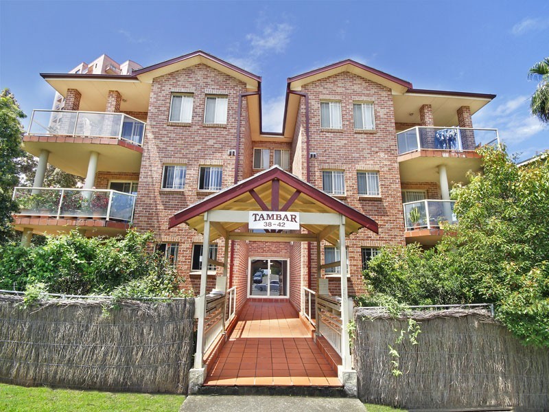 2D/38 Woniora Road, Hurstville NSW 2220