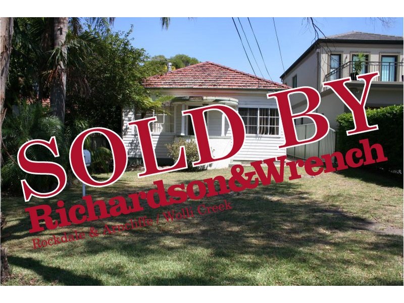 37 Evelyn Street North, Sylvania NSW 2224