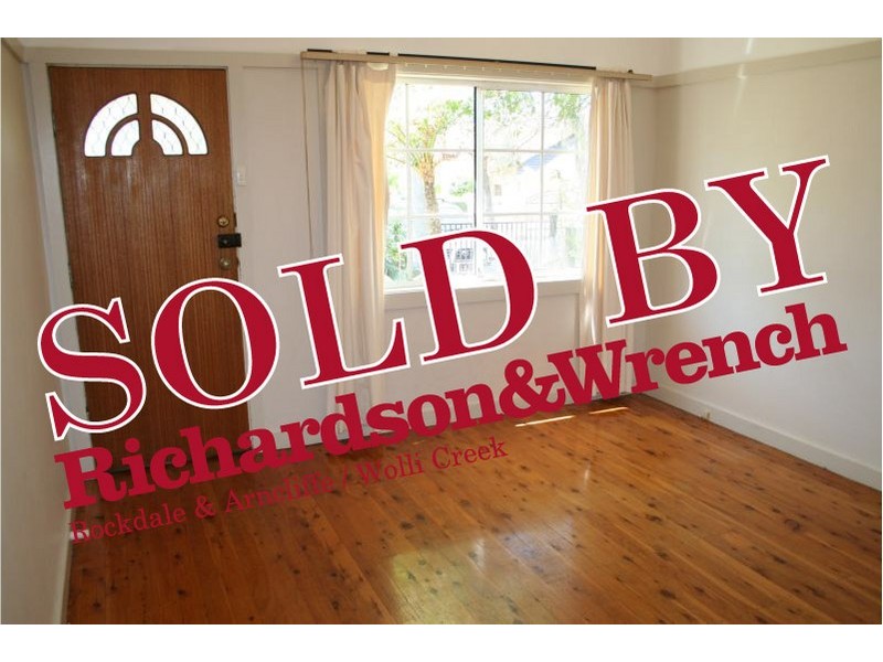 37 Evelyn Street North, Sylvania NSW 2224