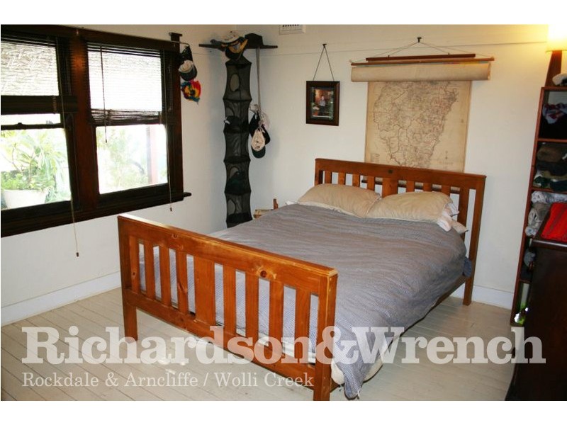 28 Colvin Avenue, Carlton NSW 2218