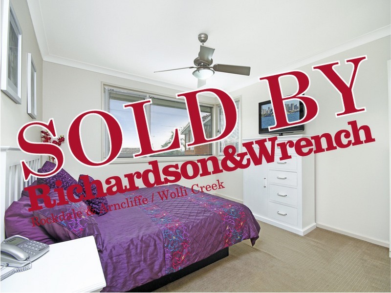 8 Oak Place, Banksia NSW 2216