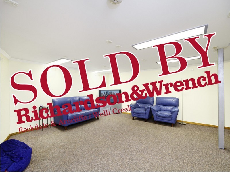 8 Oak Place, Banksia NSW 2216