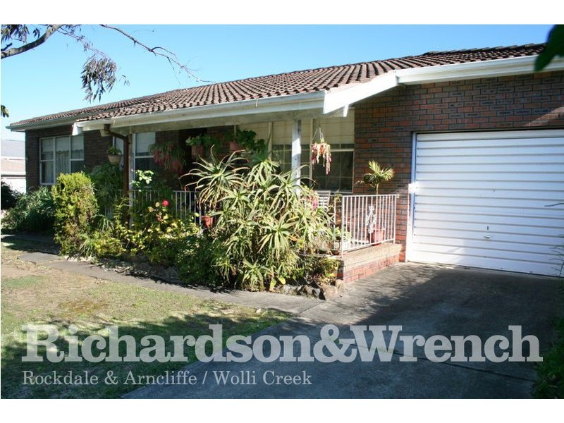 1/137-143 Queen Victoria Street, Bexley NSW 2207