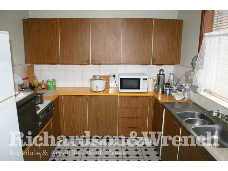 1/137-143 Queen Victoria Street, Bexley NSW 2207