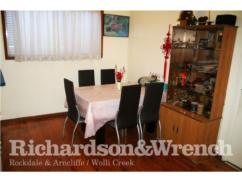 1/137-143 Queen Victoria Street, Bexley NSW 2207