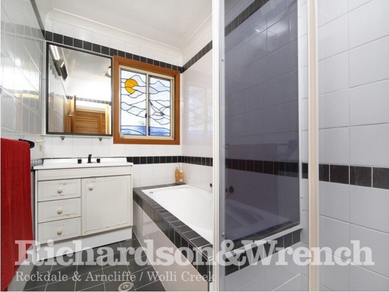 31 Thomas Street, Hurstville NSW 2220