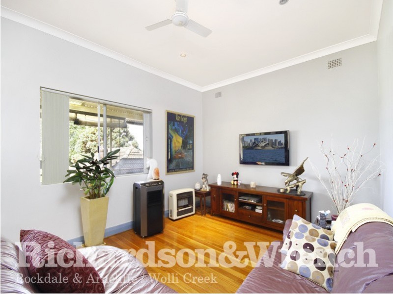 21 Knoll Avenue, Turrella NSW 2205