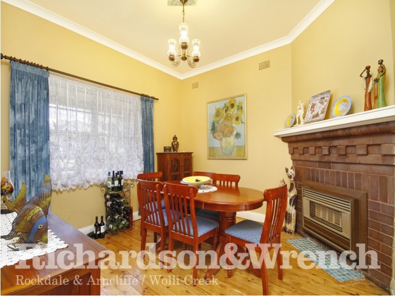 21 Knoll Avenue, Turrella NSW 2205