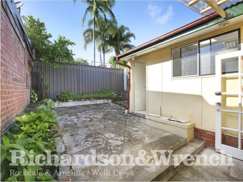 22 Wollongong Road, Arncliffe NSW 2205