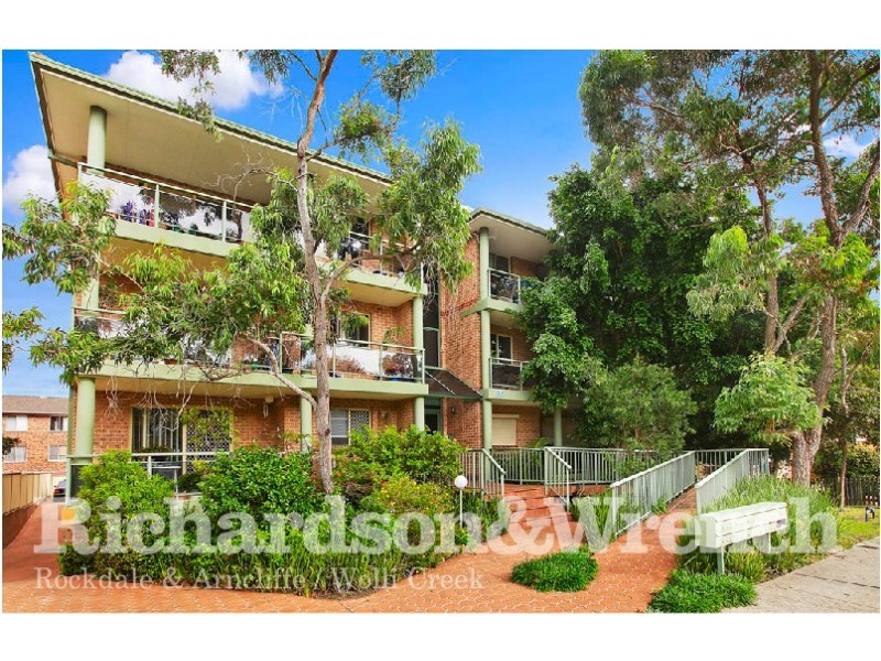 1/13-15 Oriental Street, Bexley NSW 2207