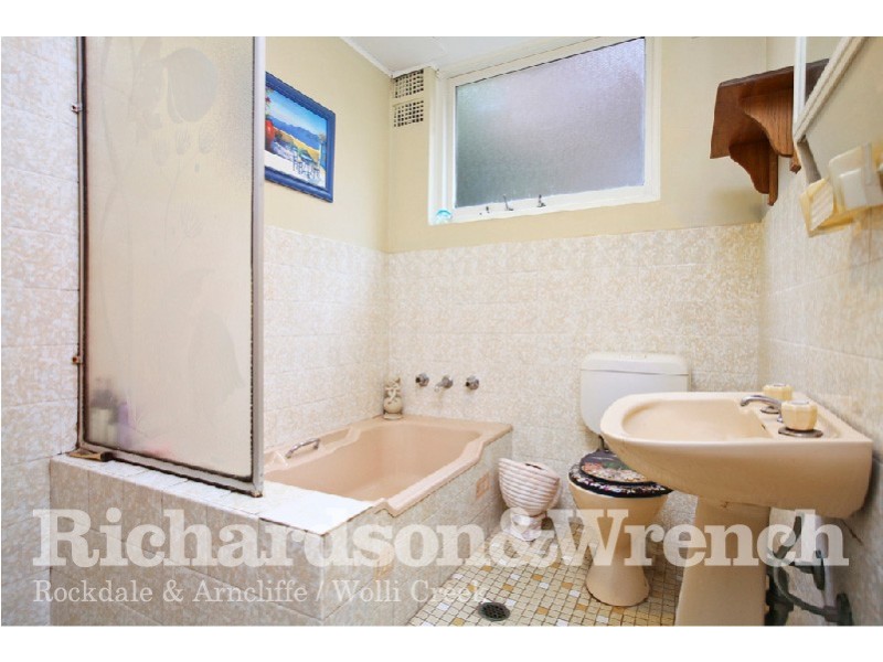 1/13a Gladstone Street, Bexley NSW 2207