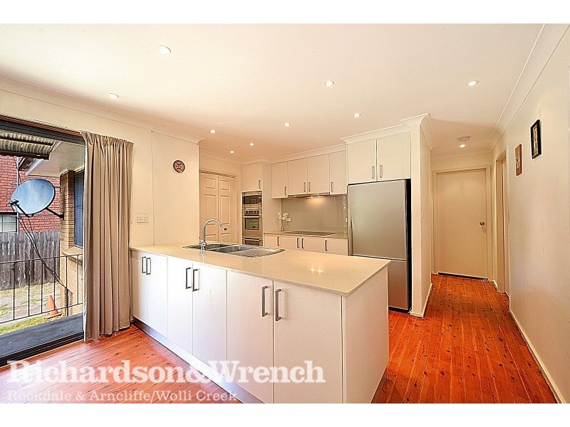 954 King Georges Road, Blakehurst NSW 2221