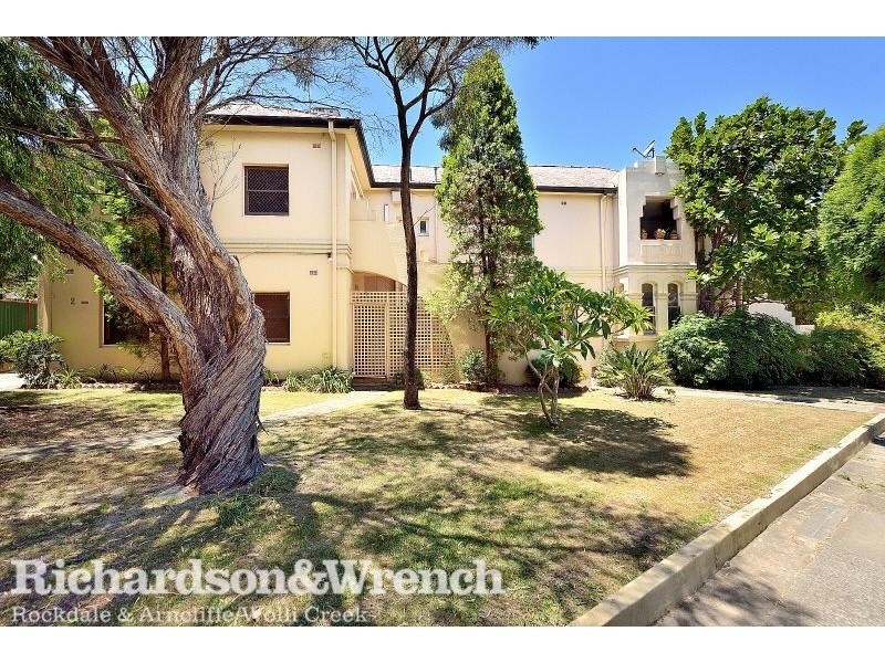4/2 Hayburn Avenue, Rockdale NSW 2216
