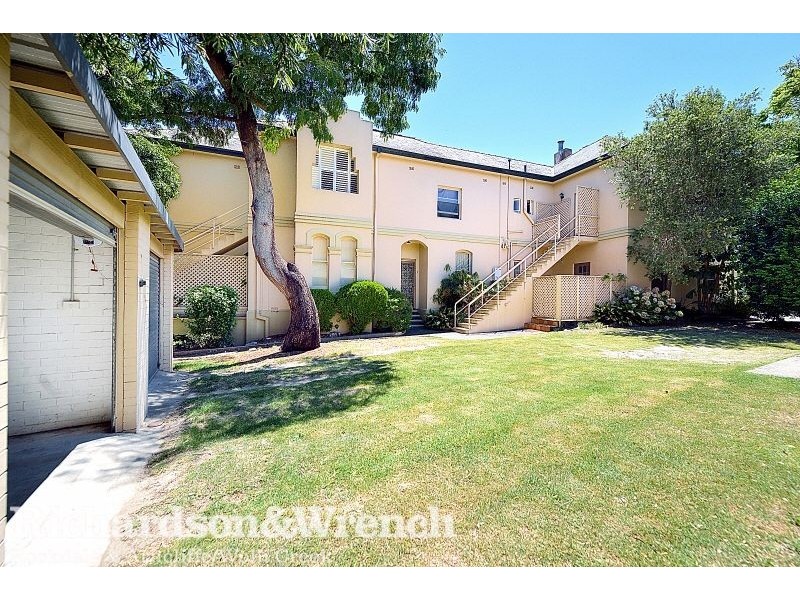 4/2 Hayburn Avenue, Rockdale NSW 2216