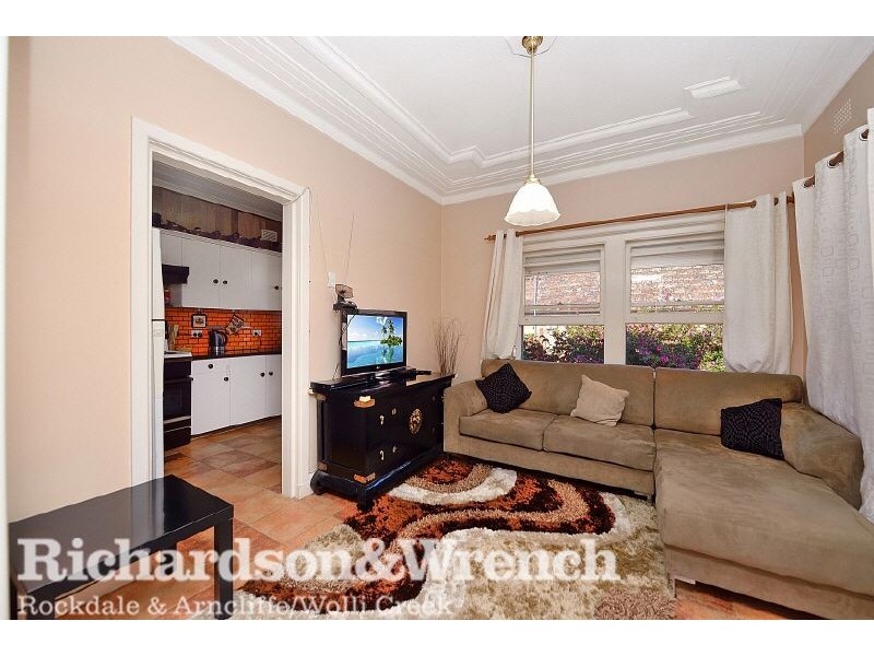 21 Henderson Road, Bexley NSW 2207