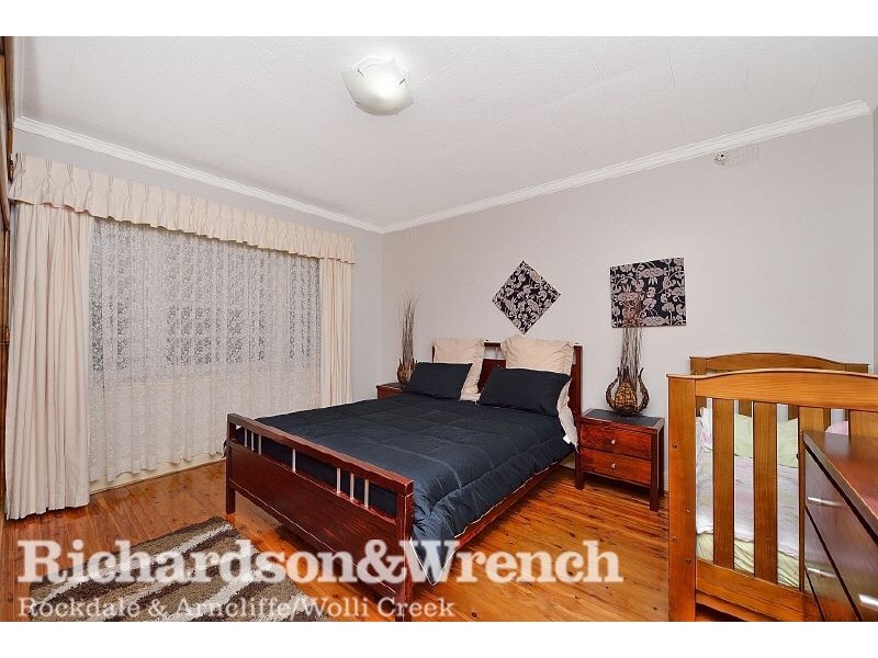 21 Henderson Road, Bexley NSW 2207