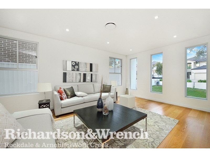 104 Gungah Bay Road, Oatley NSW 2223