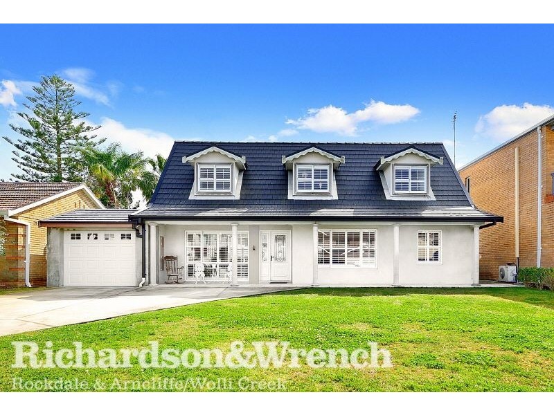 11 Cordeaux Crescent, Sylvania Waters NSW 2224