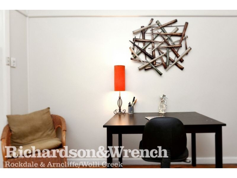 12 Mavis Avenue, Peakhurst NSW 2210