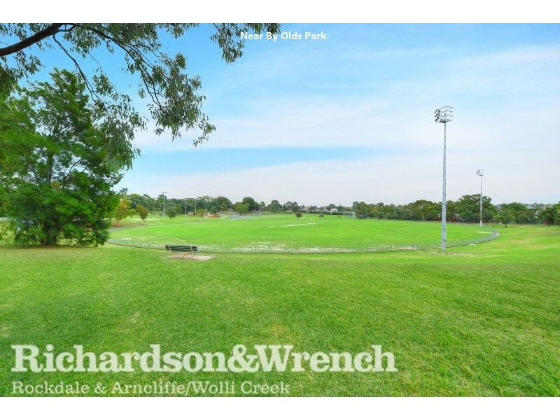 12 Mavis Avenue, Peakhurst NSW 2210