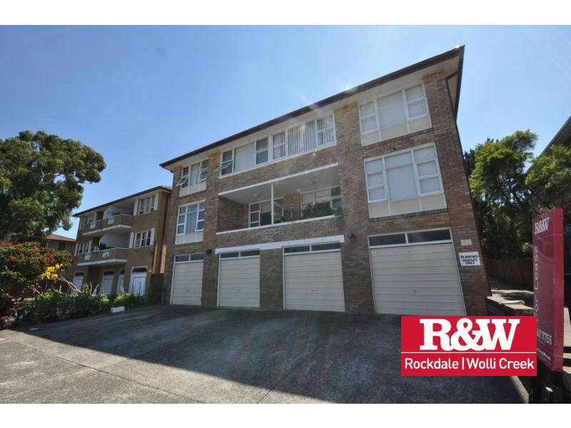 2/52 Monomeeth Street, Bexley NSW 2207