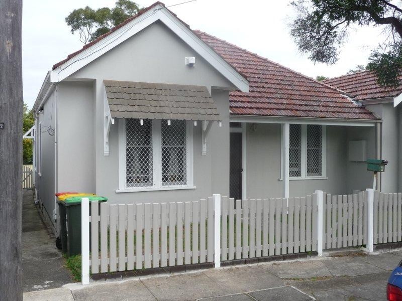 6 Brooklyn Street, Tempe NSW 2044