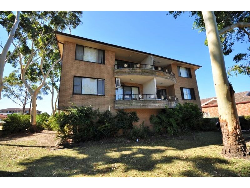 4/69 Clissold Parade, Campsie NSW 2194