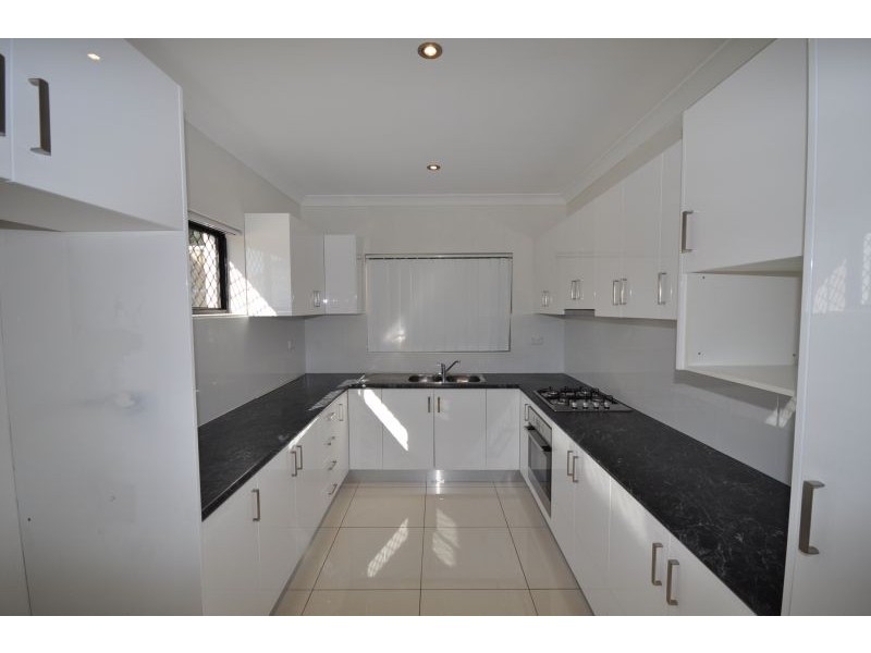 Flat 1, 4 Eddystone Road, Bexley NSW 2207