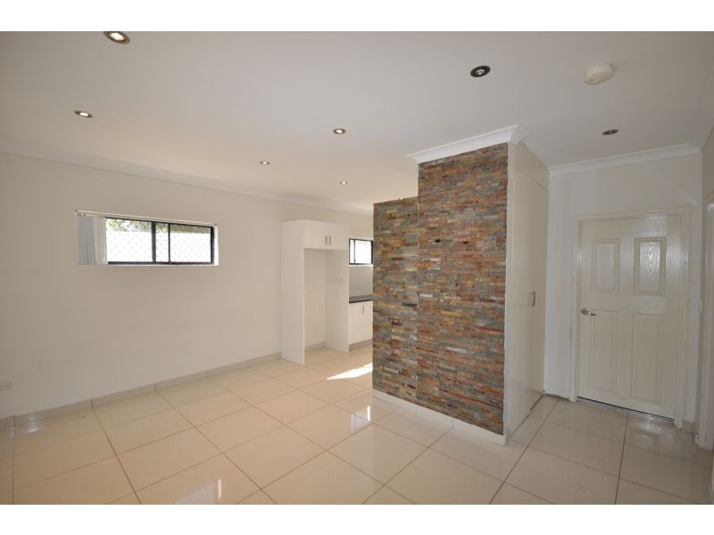 Flat 1, 4 Eddystone Road, Bexley NSW 2207