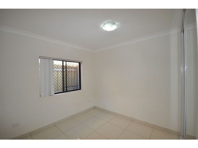 Flat 1, 4 Eddystone Road, Bexley NSW 2207
