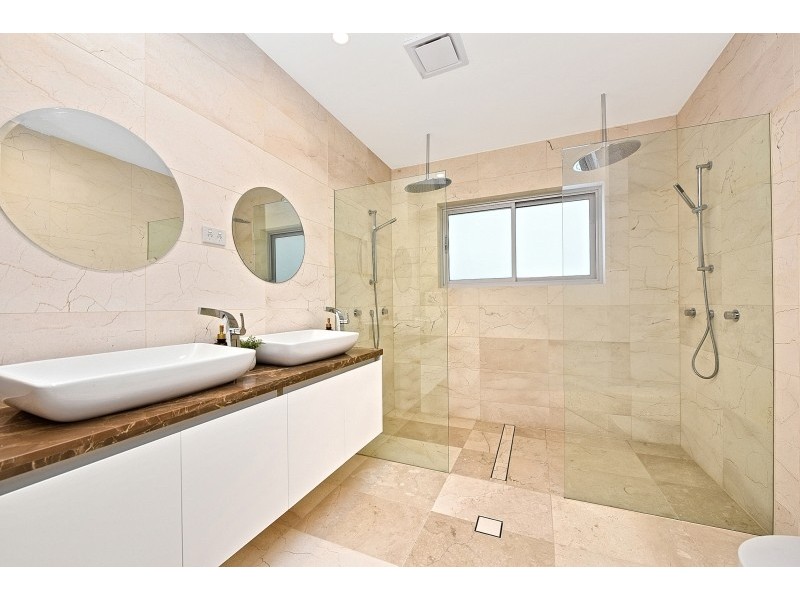 37 Evelyn Street North, Sylvania NSW 2224