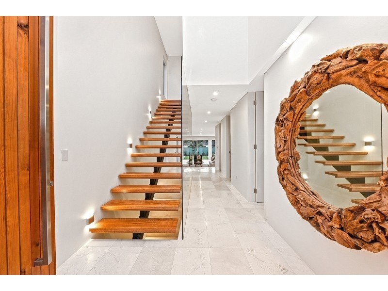 37 Evelyn Street North, Sylvania NSW 2224