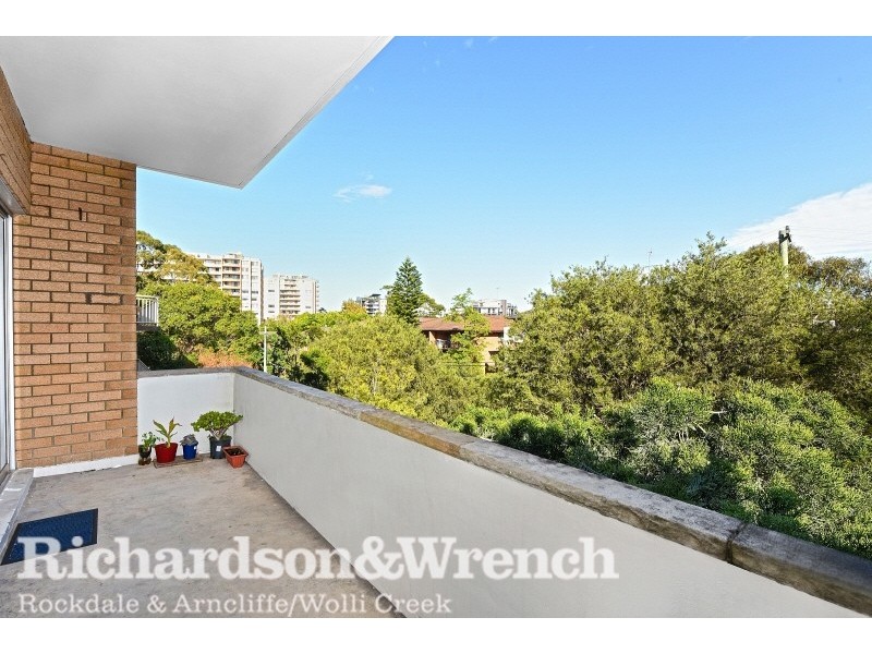 8/4 Hayburn Avenue, Rockdale NSW 2216