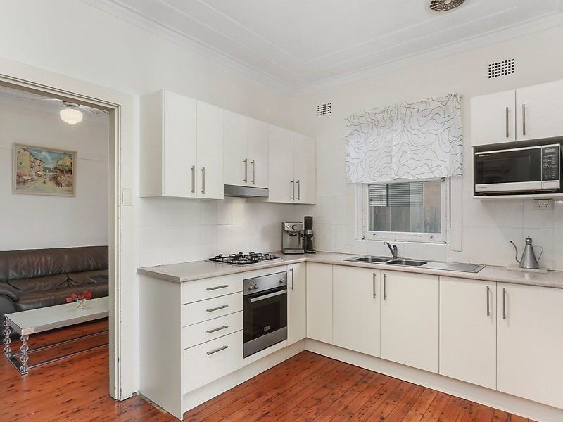 16a Vivian Street, Bexley NSW 2207