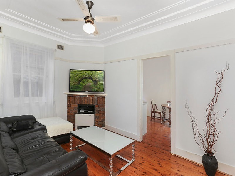 16a Vivian Street, Bexley NSW 2207