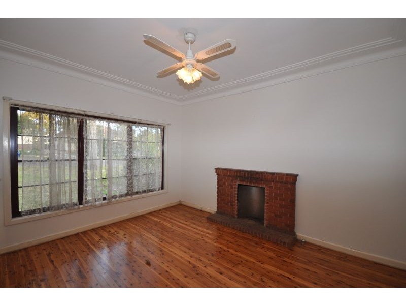 11 Mavis Avenue, Peakhurst NSW 2210