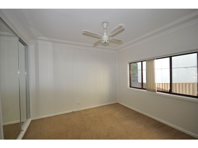 11 Mavis Avenue, Peakhurst NSW 2210