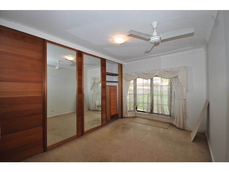 11 Mavis Avenue, Peakhurst NSW 2210